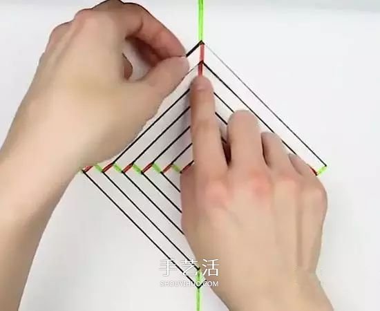 只用一張卡紙做3D旋轉(zhuǎn)裝置 打開閉合就會(huì)轉(zhuǎn)動(dòng) -  rpnrmr.com