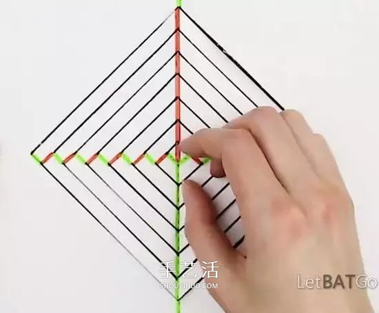 只用一張卡紙做3D旋轉(zhuǎn)裝置 打開閉合就會(huì)轉(zhuǎn)動(dòng) -  rpnrmr.com