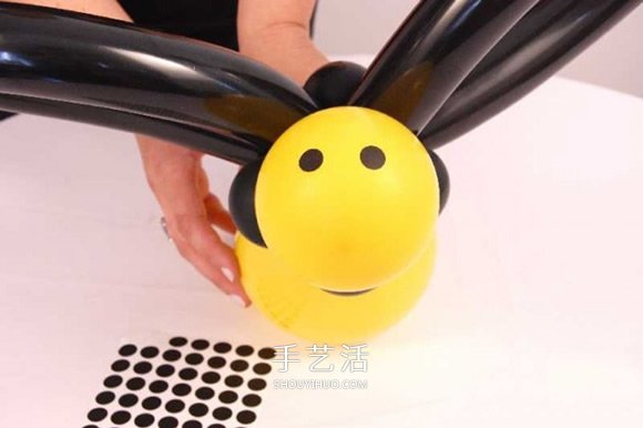 氣球造型蜜蜂手工制作 用氣球做蜜蜂的方法 -  rpnrmr.com