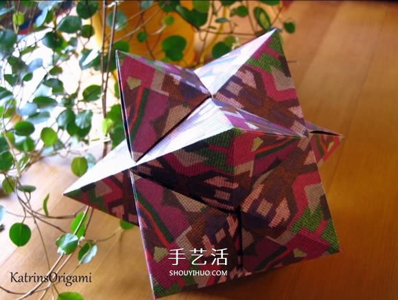 拼紙制作花球的方法 立體星星的折疊步驟 -  rpnrmr.com