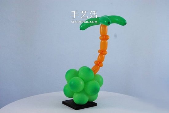 氣球造型椰子樹的做法 用氣球手工制作椰子樹 -  rpnrmr.com