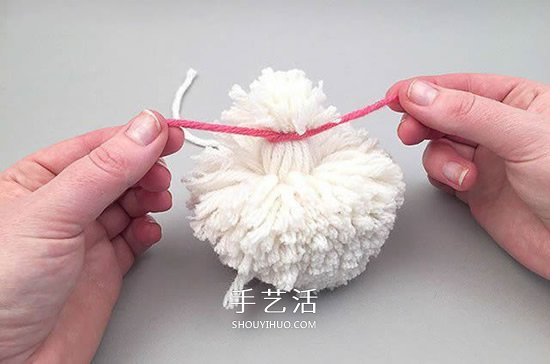 毛線球創(chuàng)意DIY 手工做一只超萌帶披風(fēng)的狗狗 -  rpnrmr.com