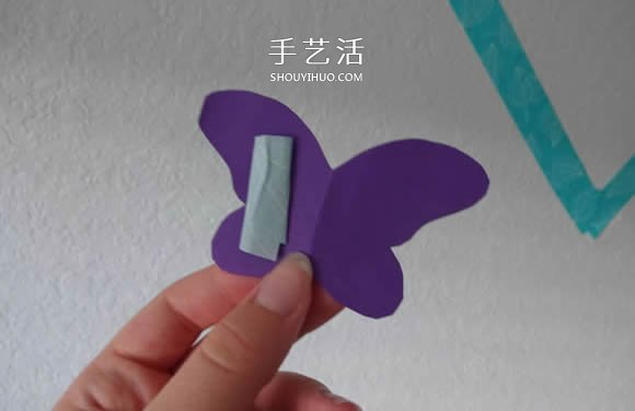 卡紙手工制作蝴蝶 粘貼美麗愛(ài)心墻飾的方法 -  rpnrmr.com