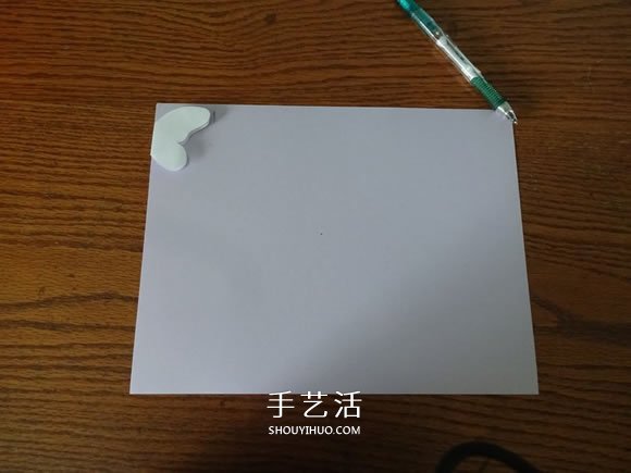 卡紙手工制作蝴蝶 粘貼美麗愛(ài)心墻飾的方法 -  rpnrmr.com