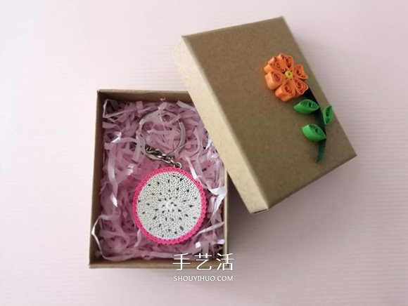 飯小姐的環(huán)保小手工 利用瓦楞紙制作火龍果掛件 -  rpnrmr.com