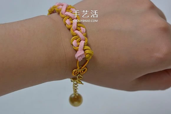 麂皮繩手鏈的編法圖解 雙色皮革編織手鏈教程 -  rpnrmr.com