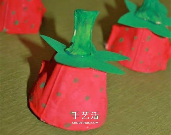 兒童用雞蛋托手工制作立體草莓的方法 -  rpnrmr.com