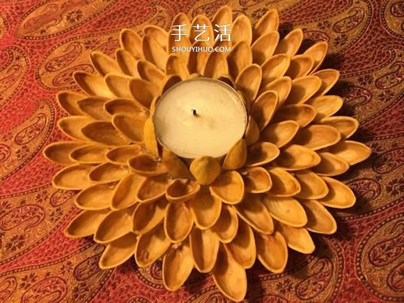 用開心果殼手工制作花朵和蓮花燭臺的方法 -  rpnrmr.com