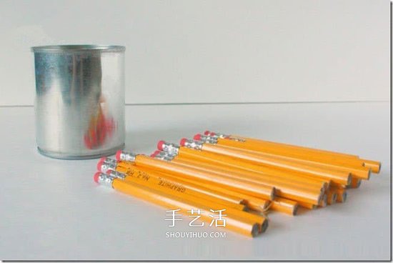 廢物利用自制教師節(jié)筆筒禮物的方法教程 -  rpnrmr.com