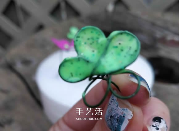 自制美麗指甲油花的方法 用來(lái)點(diǎn)綴飾品超好看 -  rpnrmr.com