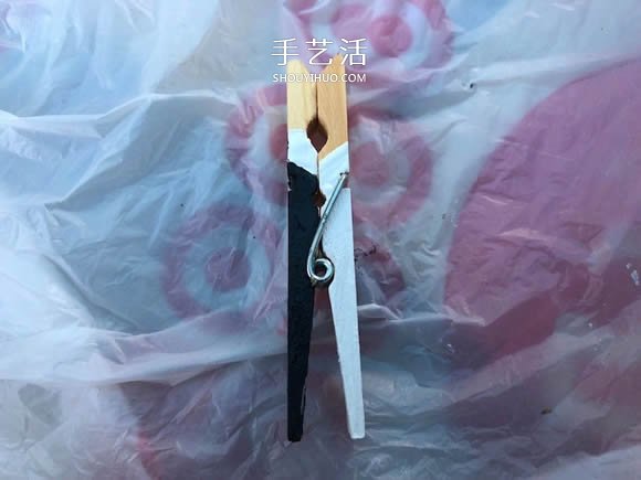 甜蜜婚禮小禮品：用衣夾制作會(huì)親親的新郎新娘 -  rpnrmr.com
