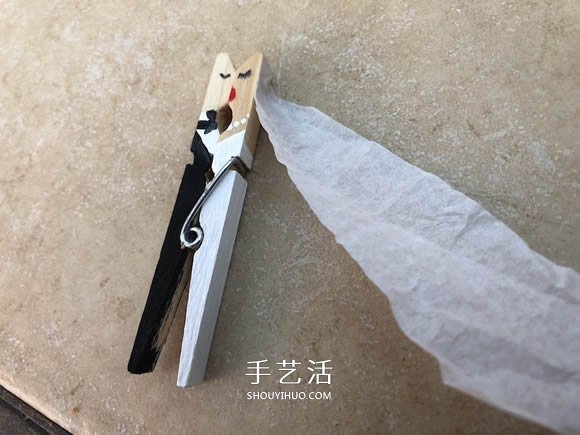 甜蜜婚禮小禮品：用衣夾制作會(huì)親親的新郎新娘 -  rpnrmr.com