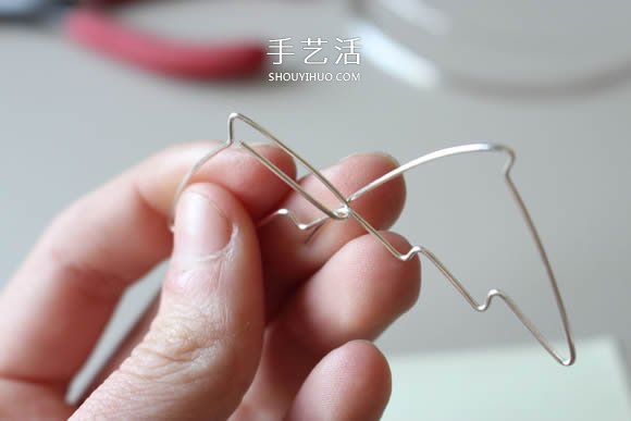 金屬絲DIY制作龍之翼項(xiàng)鏈墜的方法圖解教程 -  rpnrmr.com