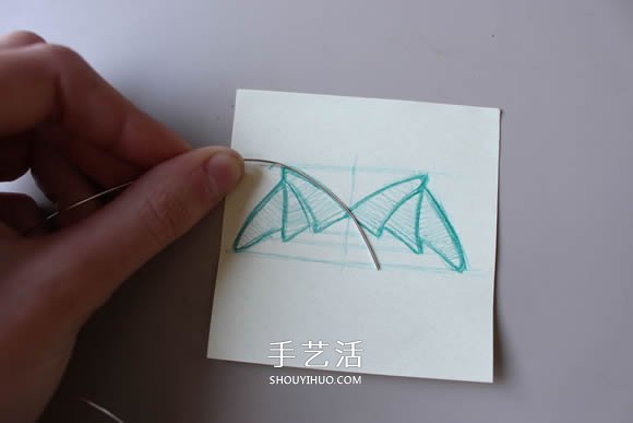 金屬絲DIY制作龍之翼項(xiàng)鏈墜的方法圖解教程 -  rpnrmr.com
