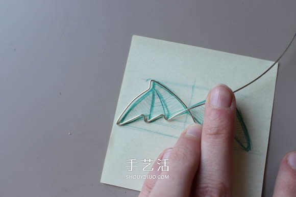 金屬絲DIY制作龍之翼項(xiàng)鏈墜的方法圖解教程 -  rpnrmr.com