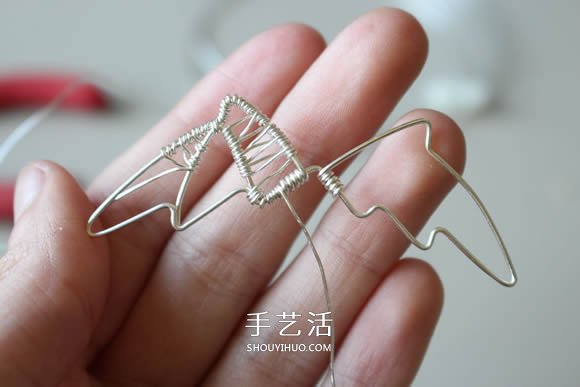 金屬絲DIY制作龍之翼項(xiàng)鏈墜的方法圖解教程 -  rpnrmr.com