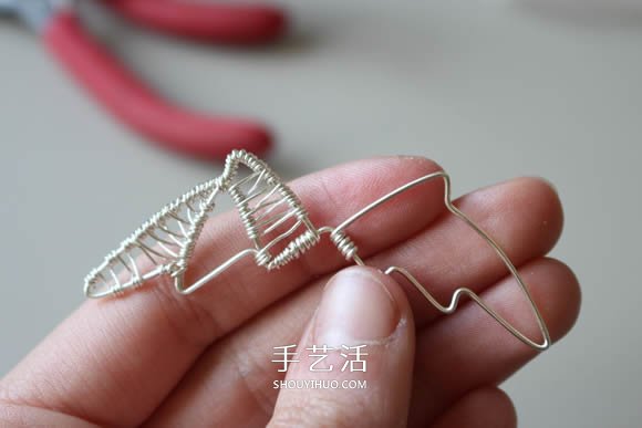 金屬絲DIY制作龍之翼項(xiàng)鏈墜的方法圖解教程 -  rpnrmr.com