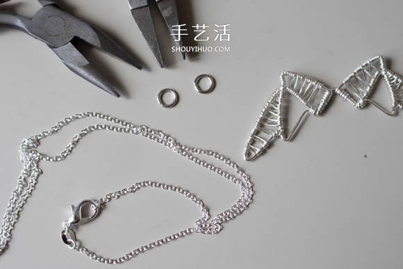 金屬絲DIY制作龍之翼項(xiàng)鏈墜的方法圖解教程 -  rpnrmr.com