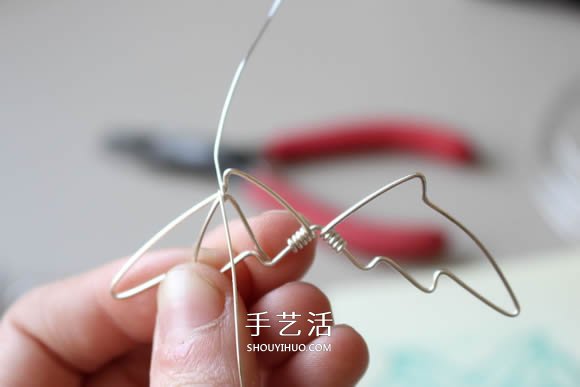 金屬絲DIY制作龍之翼項(xiàng)鏈墜的方法圖解教程 -  rpnrmr.com