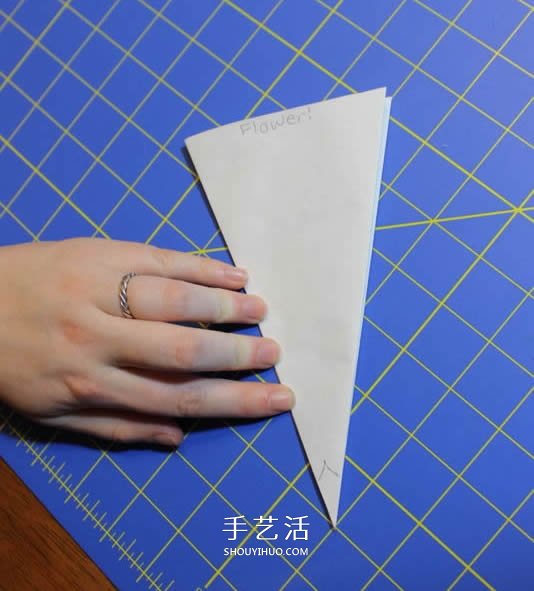 幾種漂亮雪花的折疊和剪紙方法圖解步驟 -  rpnrmr.com