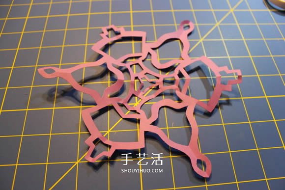 幾種漂亮雪花的折疊和剪紙方法圖解步驟 -  rpnrmr.com