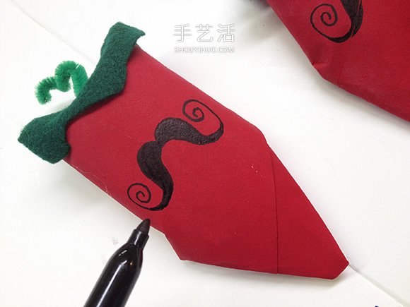 幼兒園卷紙筒廢物利用 手工制作大胡子紅辣椒 -  rpnrmr.com