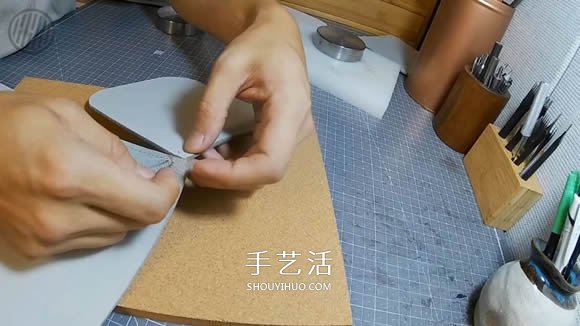 自制簡約時尚皮革紙巾盒的手工制作教程 -  rpnrmr.com
