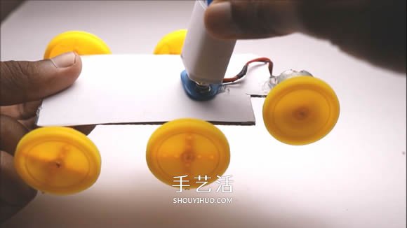 自制電動(dòng)馬達(dá)小汽車(chē)的制作方法超簡(jiǎn)單 -  rpnrmr.com
