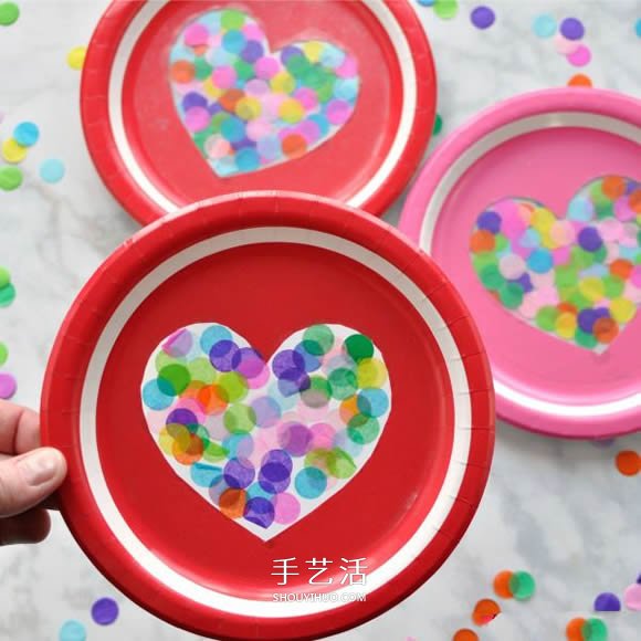 用紙盤做情人節(jié)愛心掛飾 簡單幾步就完成！ -  rpnrmr.com