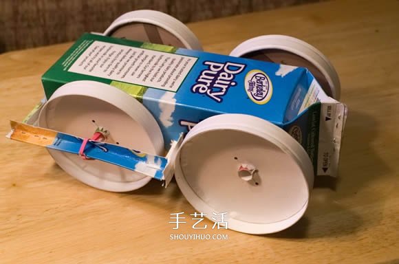 廢物利用DIY制作橡皮筋動力玩具車的方法 -  rpnrmr.com