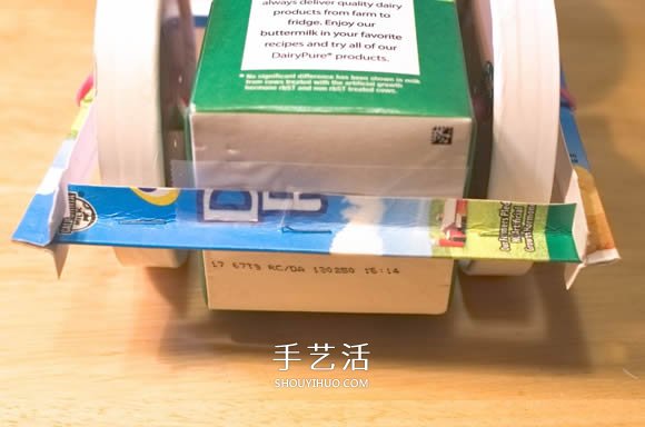 廢物利用DIY制作橡皮筋動力玩具車的方法 -  rpnrmr.com