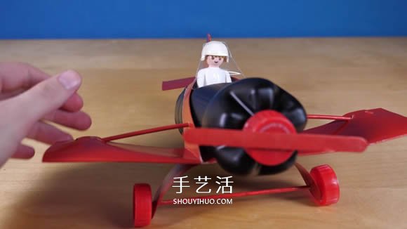 可樂瓶科技小制作 DIY橡皮筋動(dòng)力飛機(jī)的方法 -  rpnrmr.com