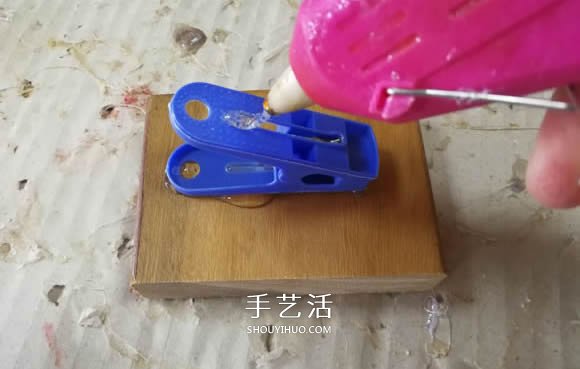 用衣夾制作投石車彈射器玩具的DIY教程 -  rpnrmr.com