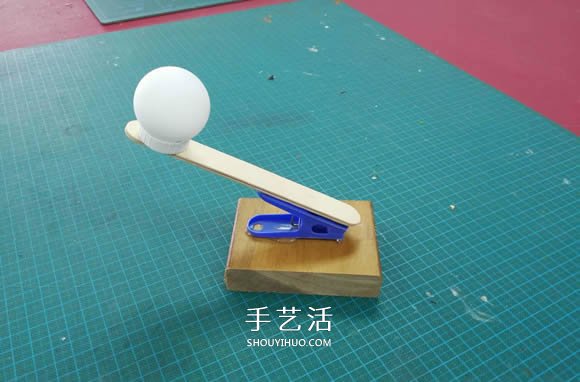 用衣夾制作投石車彈射器玩具的DIY教程 -  rpnrmr.com