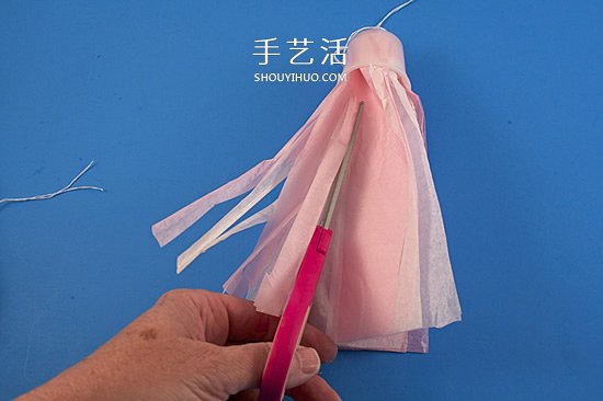 幼兒園手工制作水母掛飾的方法簡(jiǎn)單又可愛(ài) -  rpnrmr.com