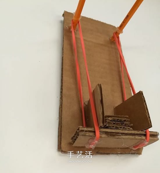 硬紙板手工制作乒乓球彈射器玩具的方法 -  rpnrmr.com