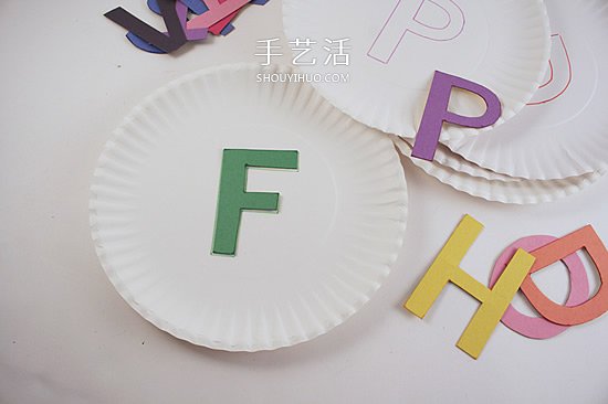 自制益智小玩具 讓孩子玩字母匹配游戲！ -  rpnrmr.com