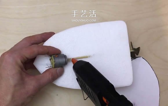 電動(dòng)科技小制作：自制電動(dòng)玩具船的方法 -  rpnrmr.com
