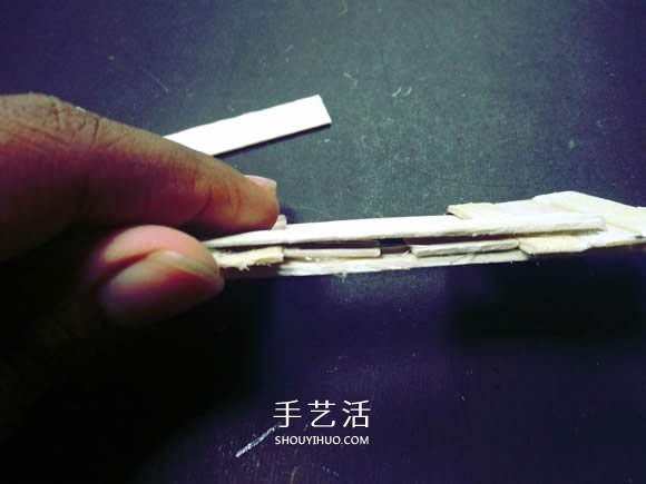 物理小制作：自制冰棍棒橡皮筋動力船的教程 -  rpnrmr.com