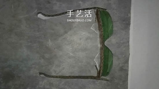 汽水瓶廢物利用手工制作黑框太陽鏡的方法 -  rpnrmr.com