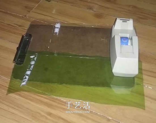 汽水瓶廢物利用手工制作黑框太陽鏡的方法 -  rpnrmr.com