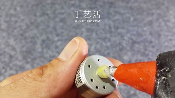 自制電動(dòng)馬達(dá)三輪車(chē)玩具的科技小制作教程 -  rpnrmr.com