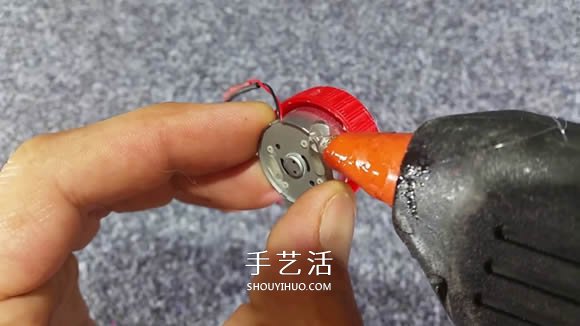 自制電動(dòng)馬達(dá)三輪車(chē)玩具的科技小制作教程 -  rpnrmr.com