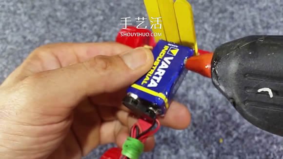 自制電動(dòng)馬達(dá)三輪車(chē)玩具的科技小制作教程 -  rpnrmr.com
