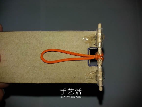 小學(xué)生手工制作：自制橡皮筋動力車的方法 -  rpnrmr.com