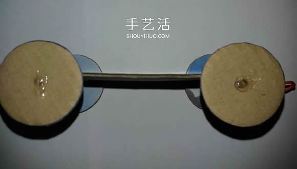 小學(xué)生手工制作：自制橡皮筋動力車的方法 -  rpnrmr.com