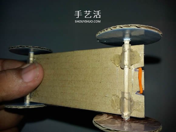 小學(xué)生手工制作：自制橡皮筋動力車的方法 -  rpnrmr.com