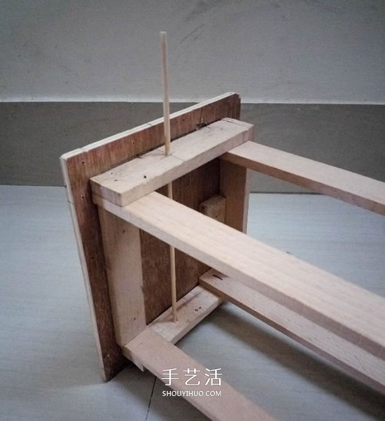 自制簡(jiǎn)易汽車(chē)電梯玩具的制作方法教程 -  rpnrmr.com