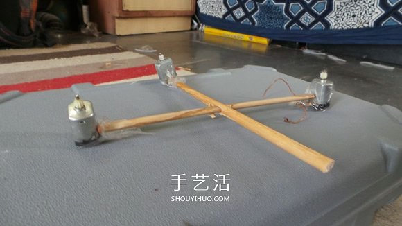 自制簡易四軸飛行器的DIY制作方法教程 -  rpnrmr.com