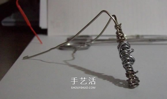 萬圣節(jié)手工制作回形針怪物的教程圖解 -  rpnrmr.com